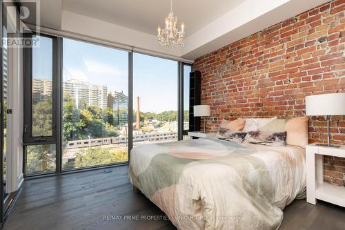 403 - 1815 Yonge Street, Toronto, ON - Indoor Photo Showing Bedroom