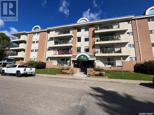 105 301 Cree Crescent, Saskatoon, SK - Outdoor With Balcony With Facade