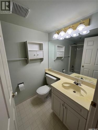 105 301 Cree Crescent, Saskatoon, SK - Indoor Photo Showing Bathroom