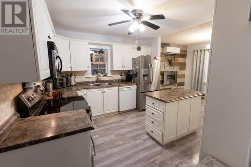 18 Brett Place, Mount Pearl, NL - Indoor Photo Showing Kitchen With Double Sink