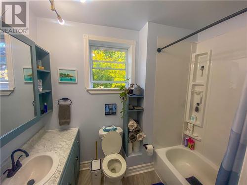 382 7Th Line, Gore Bay, ON - Indoor Photo Showing Bathroom