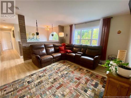 151 Highland Road, Grand Bay-Westfield, NB - Indoor Photo Showing Living Room