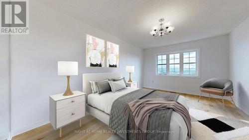 96 Four Seasons Crescent, Newmarket, ON - Indoor Photo Showing Bedroom