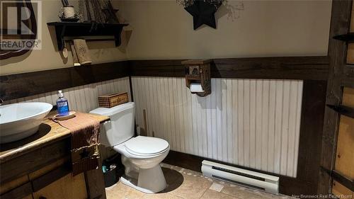 8 King Street, Saint-Léonard, NB - Indoor Photo Showing Bathroom