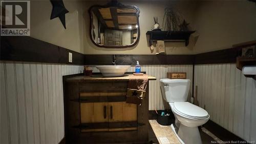 8 King Street, Saint-Léonard, NB - Indoor Photo Showing Bathroom