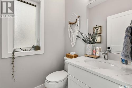 234 Dubois Crescent, Saskatoon, SK - Indoor Photo Showing Bathroom