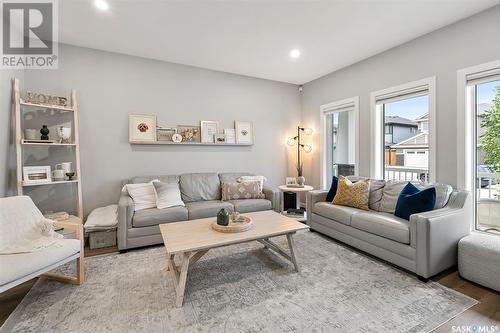 234 Dubois Crescent, Saskatoon, SK - Indoor Photo Showing Living Room