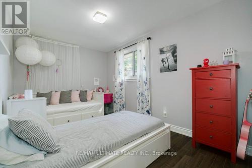 50 Belmont Drive, Brampton, ON - Indoor Photo Showing Bedroom