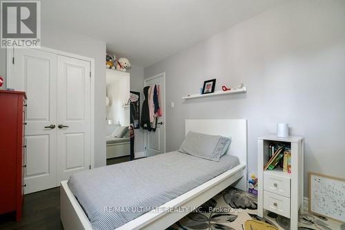 50 Belmont Drive, Brampton, ON - Indoor Photo Showing Bedroom