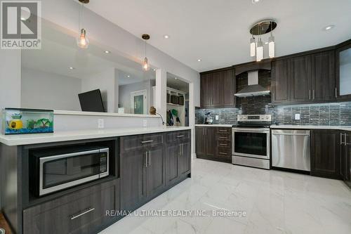 50 Belmont Drive, Brampton, ON - Indoor Photo Showing Kitchen With Upgraded Kitchen