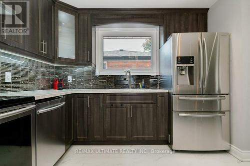 50 Belmont Drive, Brampton, ON - Indoor Photo Showing Kitchen