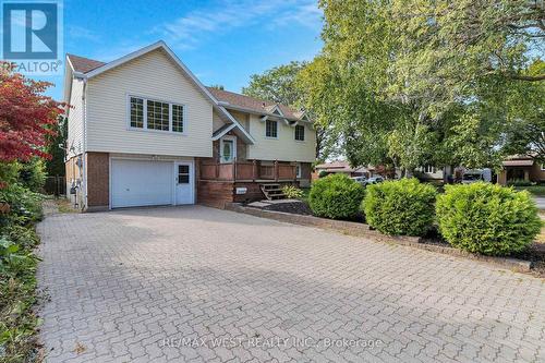 129 Mallard Crescent, Waterloo, ON - Outdoor