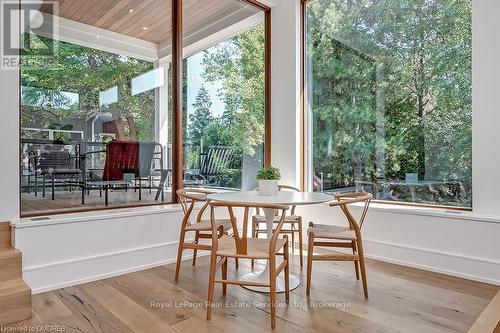 1250 Braeside Drive, Oakville (1011 - Mo Morrison), ON - Indoor Photo Showing Dining Room