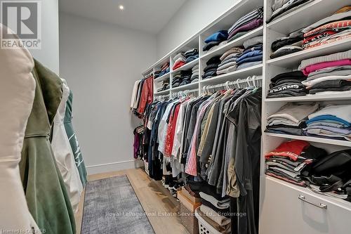 1250 Braeside Drive, Oakville (1011 - Mo Morrison), ON - Indoor With Storage