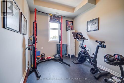 414 - 15450 Yonge Street, Aurora, ON - Indoor Photo Showing Gym Room