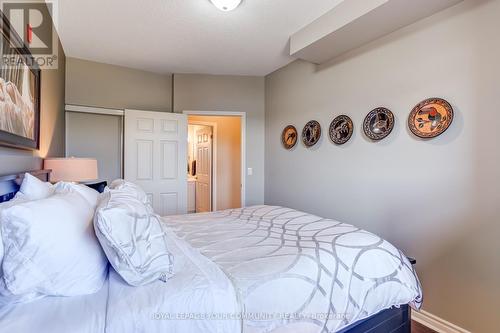 414 - 15450 Yonge Street, Aurora, ON - Indoor Photo Showing Bedroom