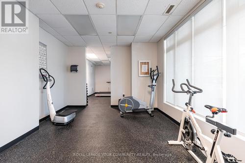 414 - 15450 Yonge Street, Aurora, ON - Indoor Photo Showing Gym Room