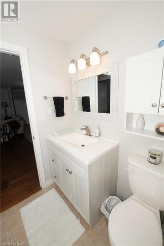 401 Birmingham Street E Unit# 305, Mount Forest, ON - Indoor Photo Showing Bathroom