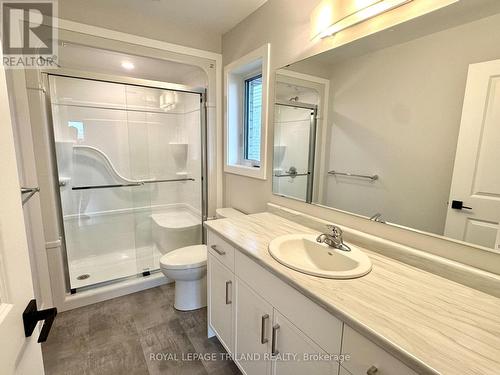 76 Feathers Crossing, St. Thomas, ON - Indoor Photo Showing Bathroom