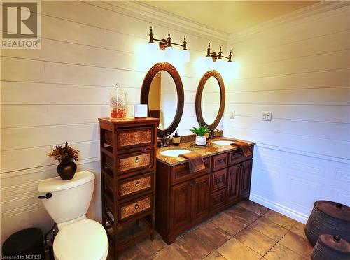 189 Pine Street, Sturgeon Falls, ON - Indoor Photo Showing Bathroom