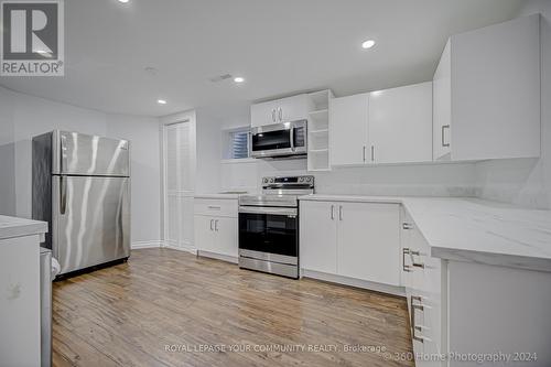 53 Marsh Street, Richmond Hill, ON - Indoor Photo Showing Kitchen