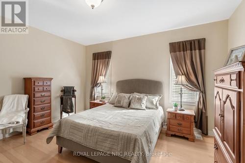 35 Diana Drive, Niagara-On-The-Lake, ON - Indoor Photo Showing Bedroom