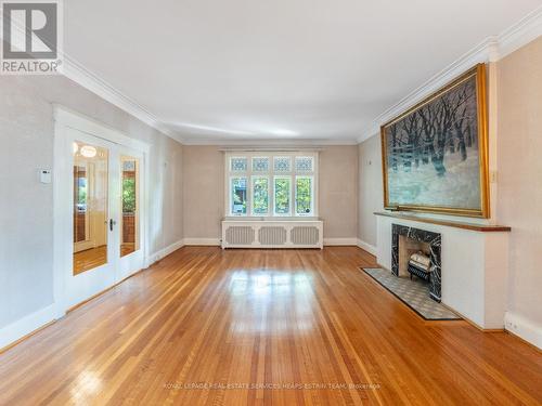 2 Wells Hill Avenue, Toronto, ON - Indoor Photo Showing Living Room With Fireplace