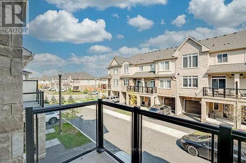 16 - 40 Zinfandel Drive, Hamilton, ON - Outdoor With Balcony