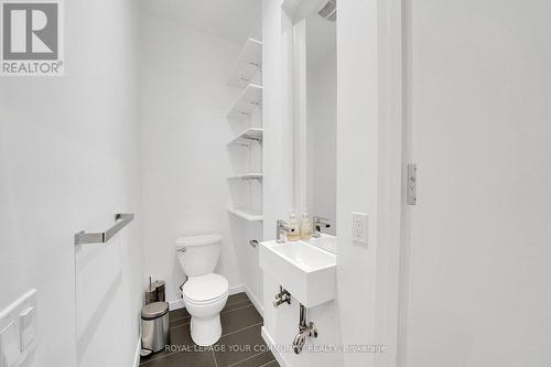 257 Roxton Road, Toronto, ON - Indoor Photo Showing Bathroom