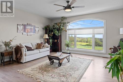 150 Long Reach Road, Brighton, ON - Indoor Photo Showing Living Room