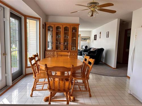 221 Broadway Avenue, Killarney, MB - Indoor Photo Showing Dining Room