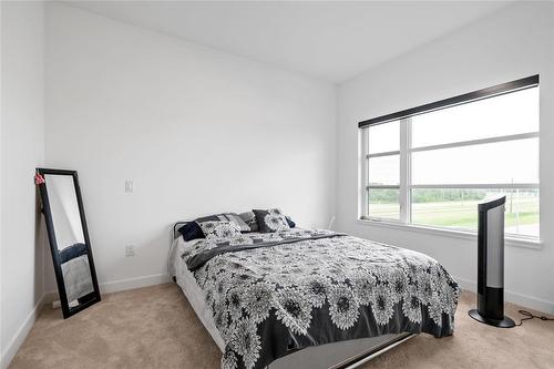 2 Hudsons Bay, East St Paul, MB - Indoor Photo Showing Bedroom