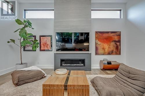 1250 Braeside Drive, Oakville, ON - Indoor Photo Showing Living Room With Fireplace