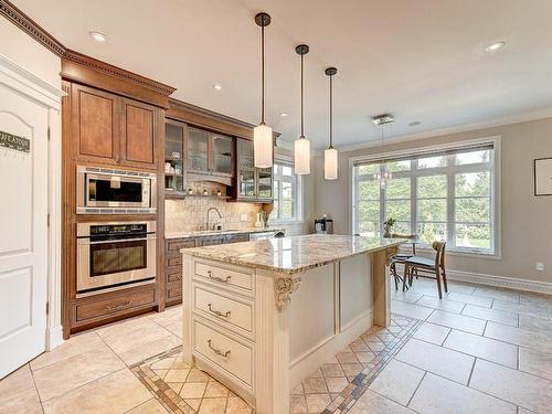 Cuisine - 3885 Rue Leningrad, Brossard, QC - Indoor Photo Showing Kitchen With Upgraded Kitchen