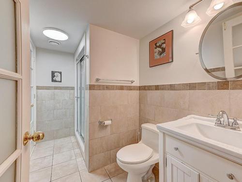 Salle de bains - 3885 Rue Leningrad, Brossard, QC - Indoor Photo Showing Bathroom