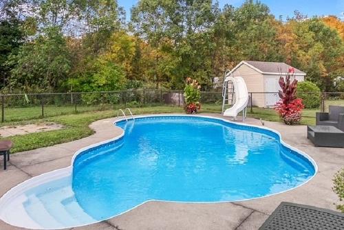 Pool - 1834  - 1834A Ch. De La Grande-Ligne, Stoneham-Et-Tewkesbury, QC - Outdoor With In Ground Pool With Backyard