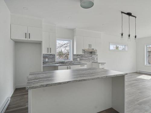 Cuisine - 154  - 158 Rue Brodeur, Vaudreuil-Dorion, QC - Indoor Photo Showing Kitchen