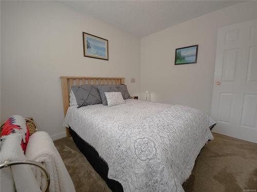 7740 Daphne St, Port Hardy, BC 