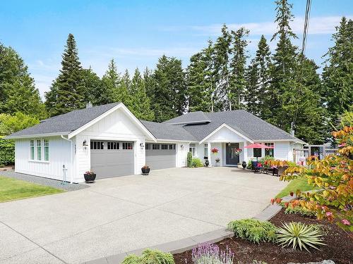 4827 Ocean Trail, Bowser, BC 