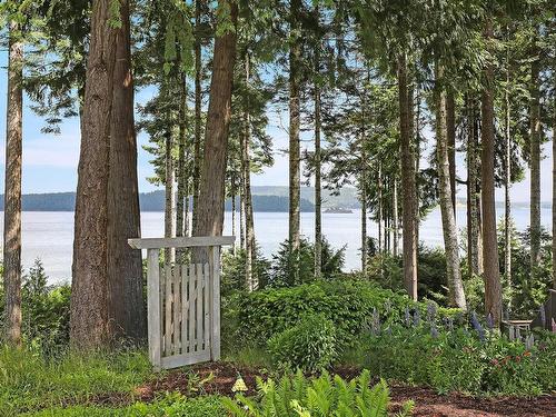 4827 Ocean Trail, Bowser, BC 