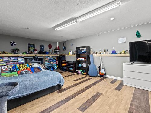 2535 Glenview Ave, Kamloops, BC - Indoor