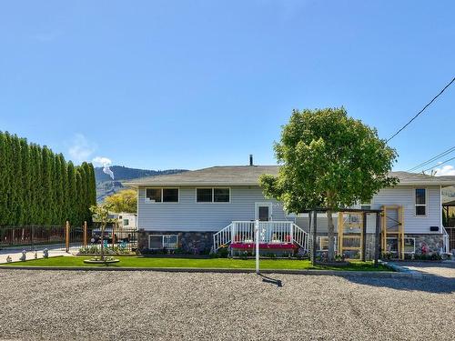 2535 Glenview Ave, Kamloops, BC - Outdoor