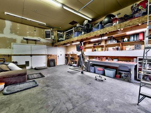 2535 Glenview Ave, Kamloops, BC - Indoor Photo Showing Garage