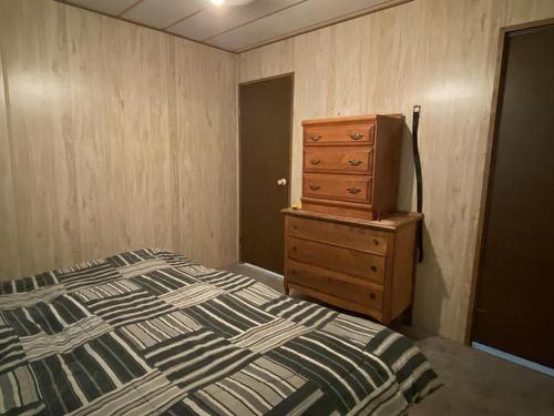 1789 Nicolls Road, Merritt, BC - Indoor Photo Showing Bedroom