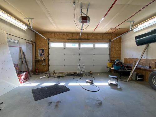 1789 Nicolls Road, Merritt, BC - Indoor Photo Showing Garage