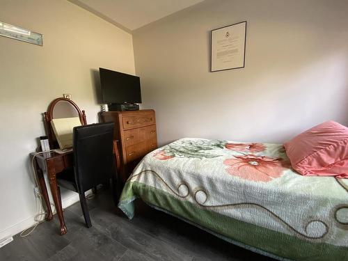 1789 Nicolls Road, Merritt, BC - Indoor Photo Showing Bedroom