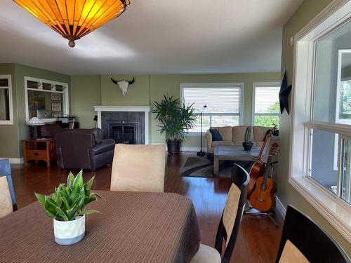 1491 Pine Cres, Kamloops, BC - Indoor Photo Showing Other Room With Fireplace