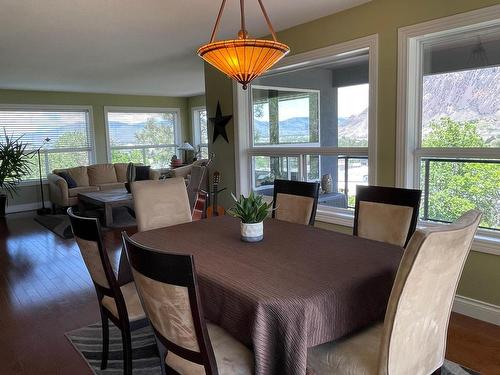 1491 Pine Cres, Kamloops, BC - Indoor Photo Showing Dining Room