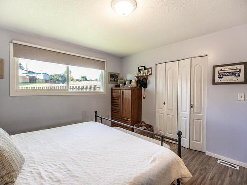 16 Galena Ave, Logan Lake, BC - Indoor Photo Showing Bedroom