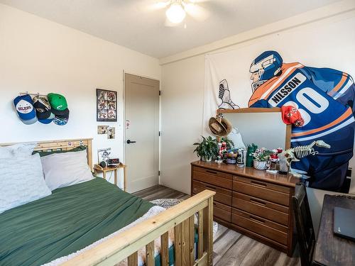 16 Galena Ave, Logan Lake, BC - Indoor Photo Showing Bedroom